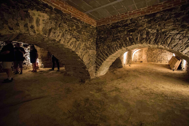 Archeologické léto 2025, státní zámek Telč, zámecké podzemí, foto: Lucie Herbricková